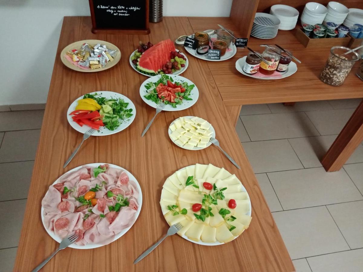 Hotel Ranc Esadera Zatavi Zewnętrze zdjęcie