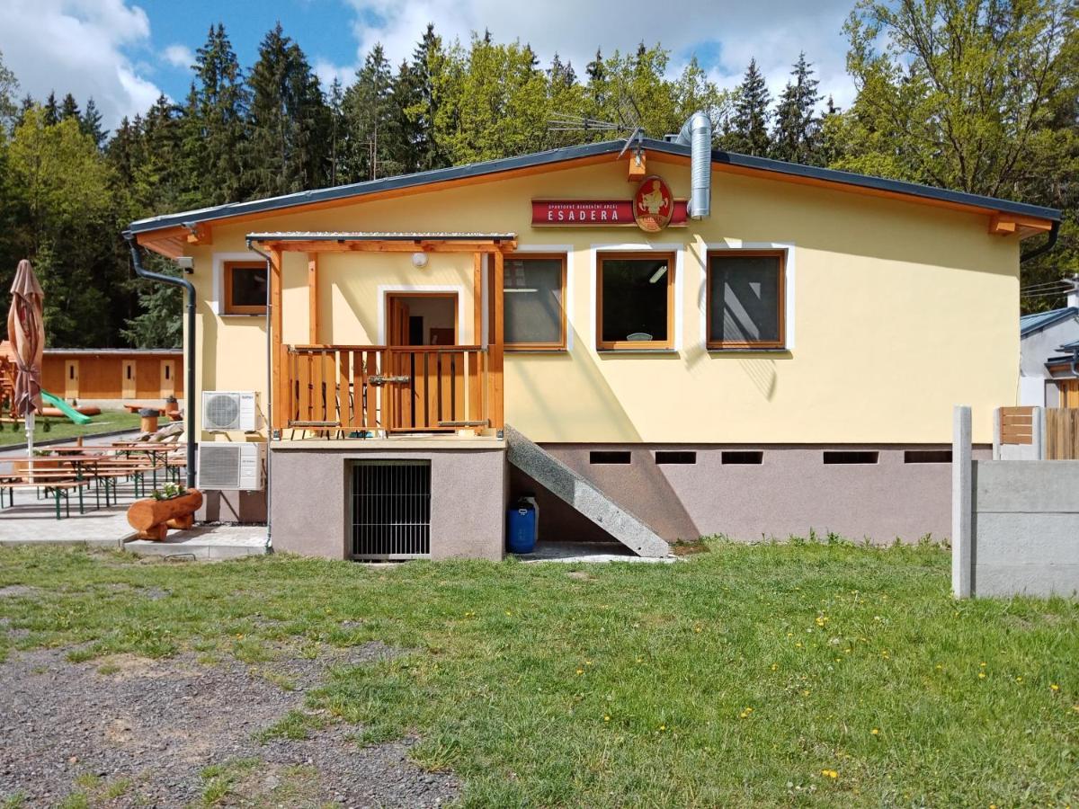 Hotel Ranc Esadera Zatavi Zewnętrze zdjęcie