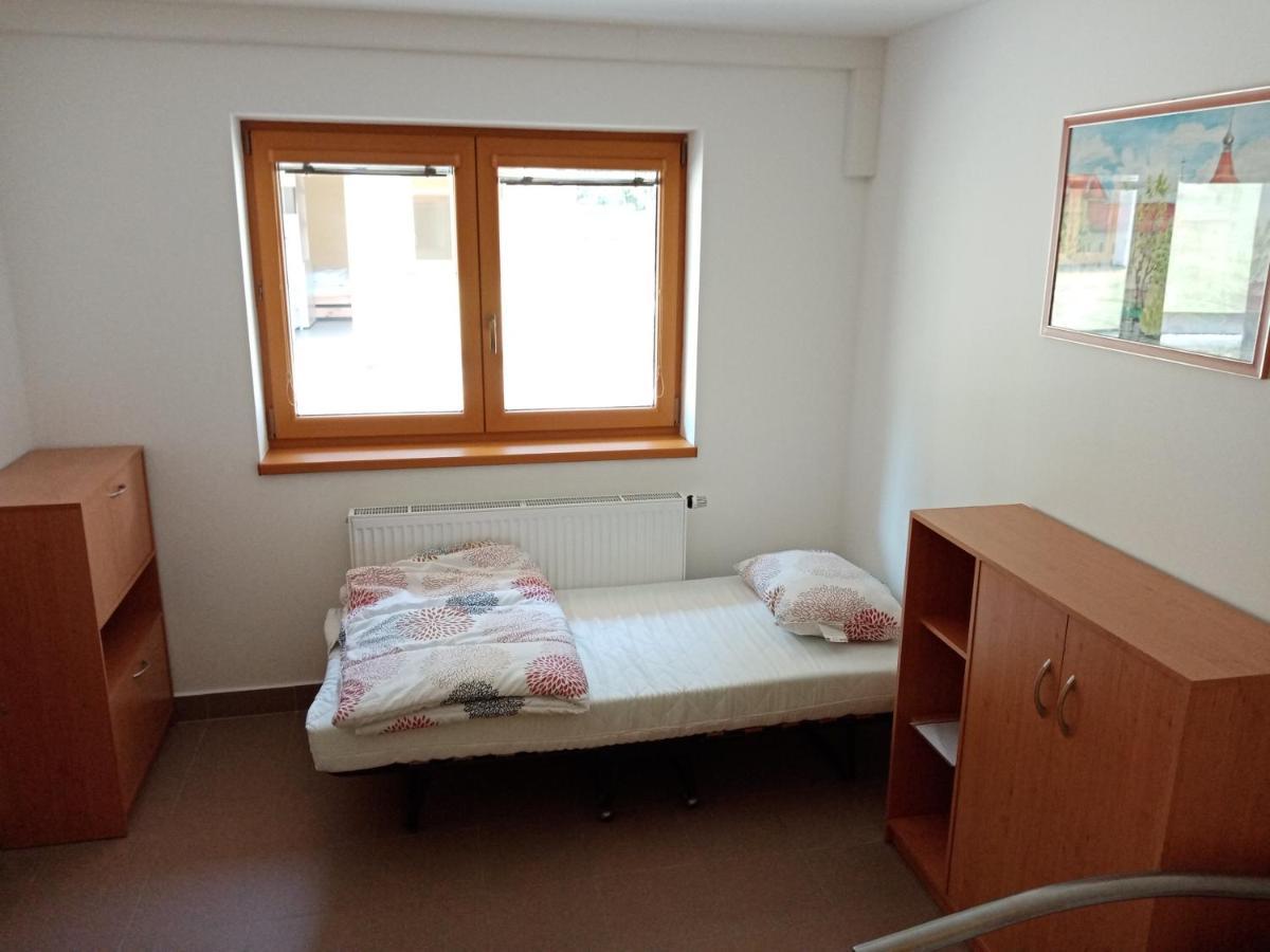 Hotel Ranc Esadera Zatavi Zewnętrze zdjęcie